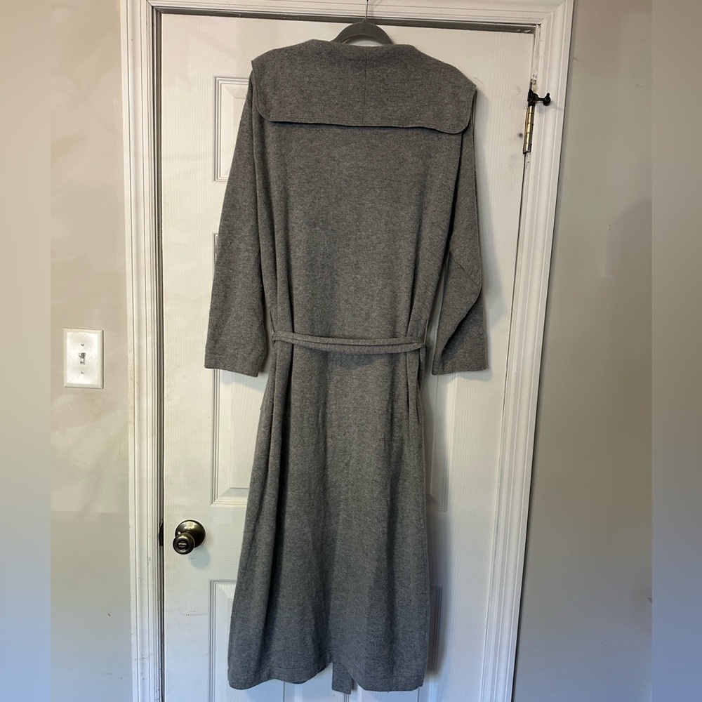 Red Envelope 100% Cashmere Medium Gray Robe - Picture 2 of 8